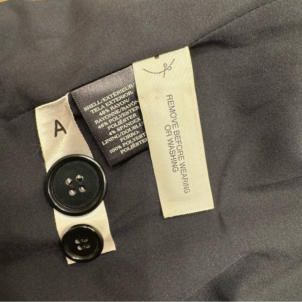 Ann Taylor Dark Grey Button-Up Blazer Size 8 Petite - Picture 6 of 6